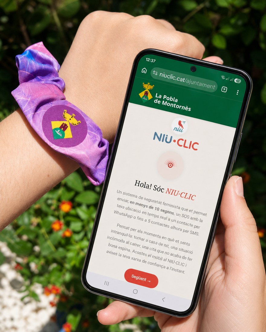 Lligacua NIU·CLIC personalitzada amb l'escut de la Pobla de Montornès, al canell, i el sistema obert al mòbil amb la capçalera de l'ajuntament